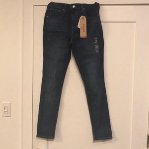 High Rise Skinny Jeans (Soft Feel) Size 30 Levi’s
